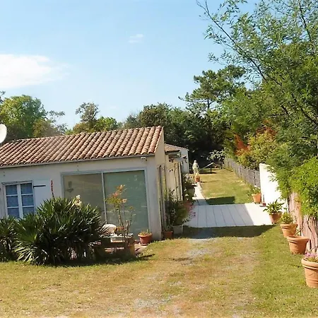 Holiday home Maison St-georges-d'oleron Avec Piscine Privee Et Veranda, 4 Couchages, Proche - Fr-1-246a-312 Saint-Georges-d'Oleron