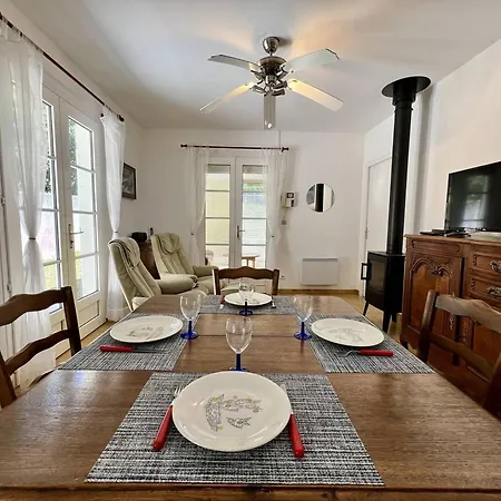 Дом отдыха Maison Avec Piscine 4 Pers, Proche Plage, Saint-georges D'oleron - Fr-1-246a-312 *